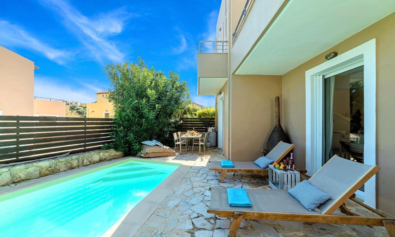 Apple Villas Mouríon Exteriör bild